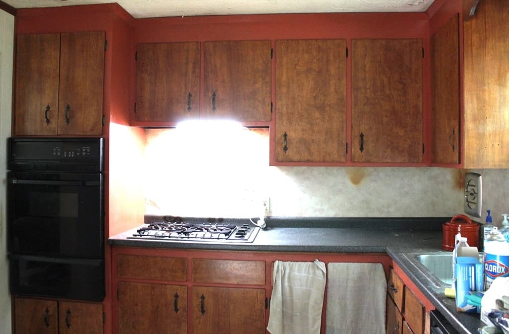 Single Family Residence at 46 Phillip Dr, Bellingham MA 02019, photo 3 of 9