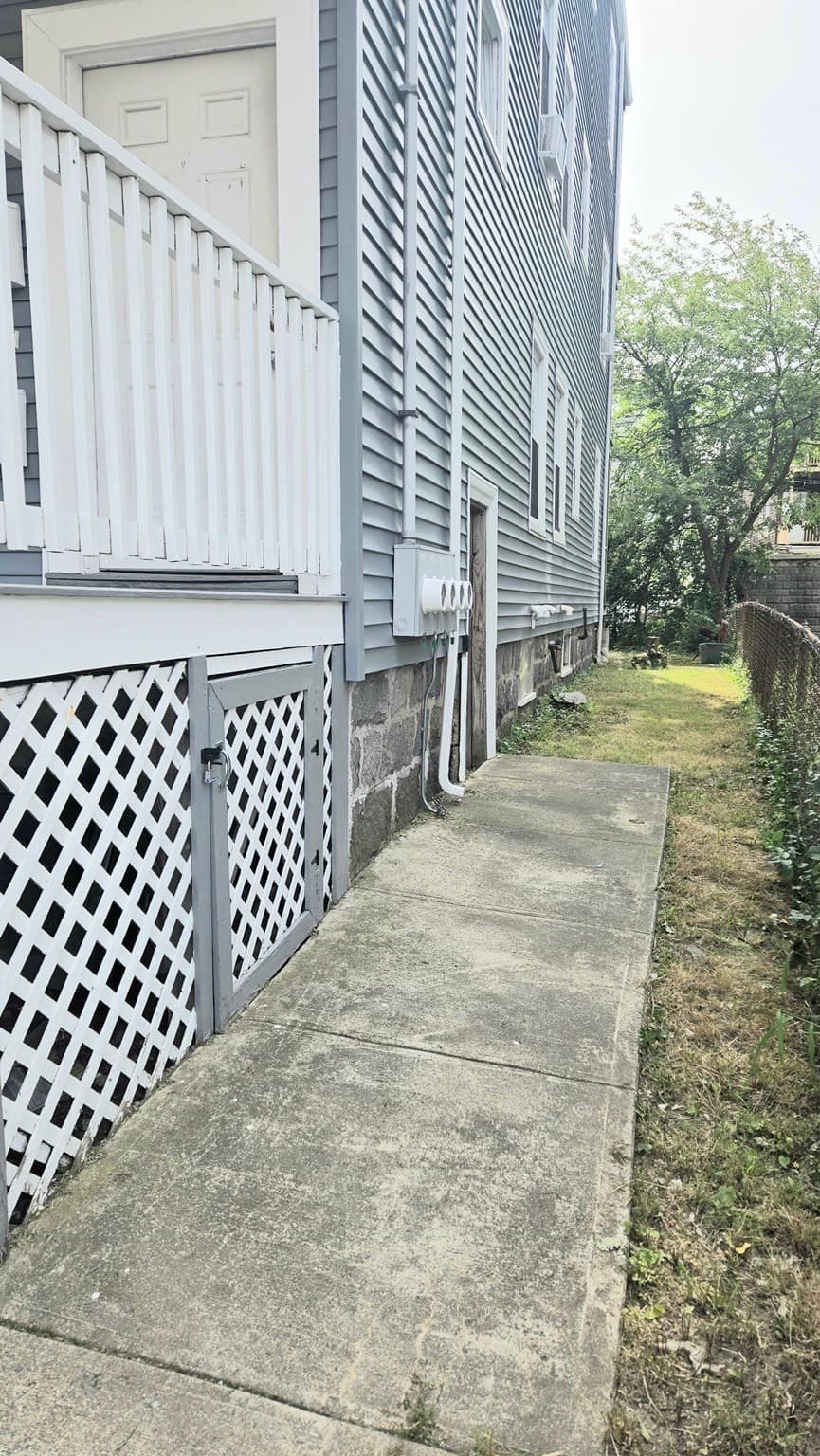3 Family at 25 Crowell St, Boston MA 02124, photo 16 of 25