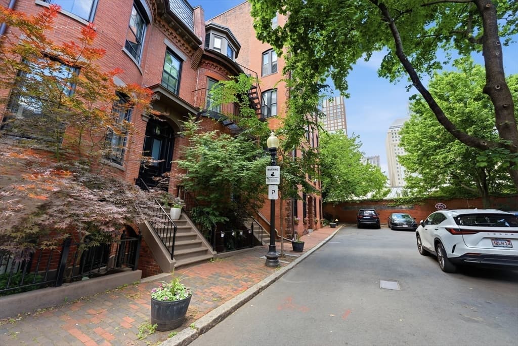 15 Cazenove St # 1, Boston MA 02116 photo 27