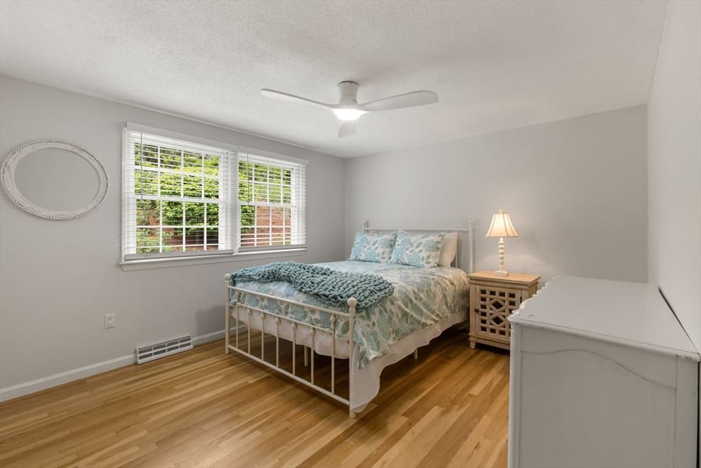 Single Family Residence at 240 Riverview Drive, Chatham MA 02633, Chatham, photo 17 of 26