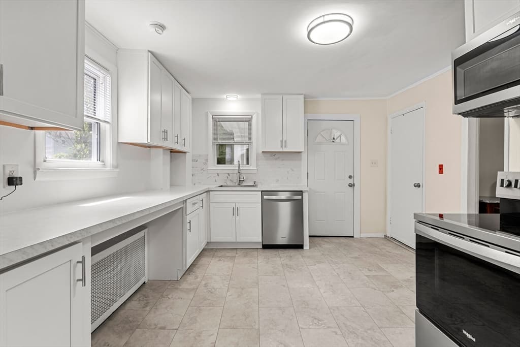 5 Morrill Place, Lynn MA 01902 photo 2