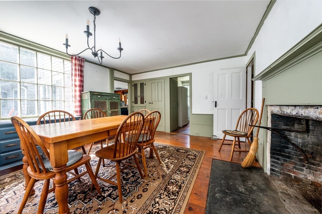Single Family Residence at 228 Phinneys Ln, Barnstable MA 02632, photo 3 of 33