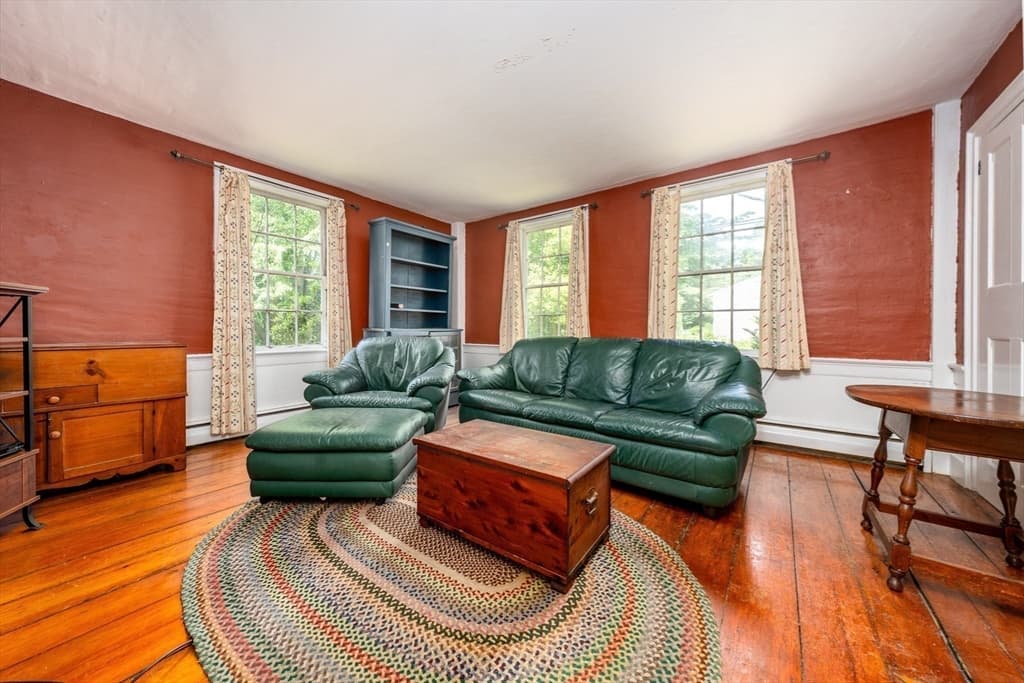 Single Family Residence at 228 Phinneys Ln, Barnstable MA 02632, photo 5 of 33
