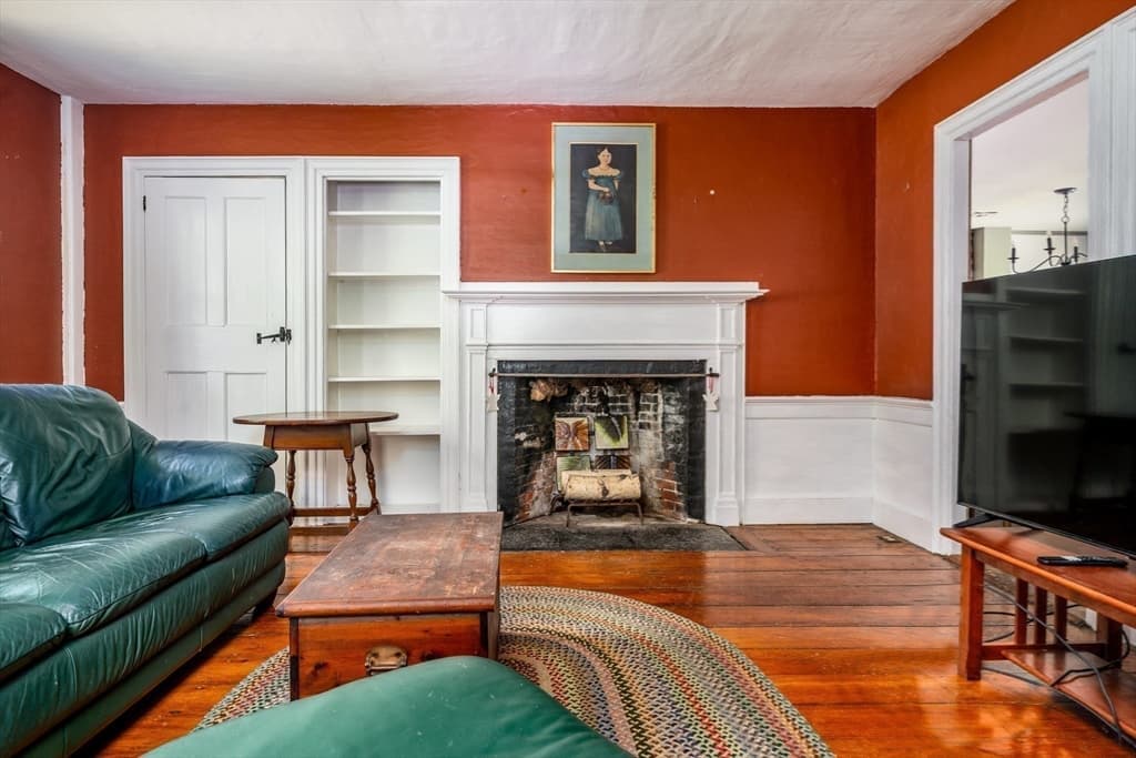 Single Family Residence at 228 Phinneys Ln, Barnstable MA 02632, photo 11 of 33