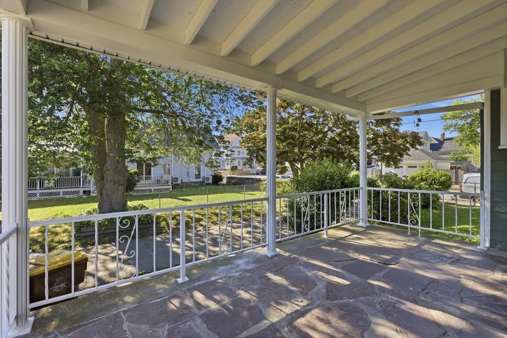 501 Pine St, Fall River MA 02720 photo 3