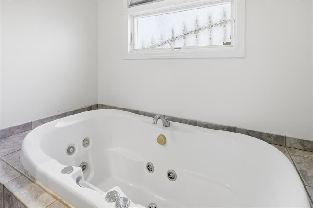 501 Pine St, Fall River MA 02720 photo 21
