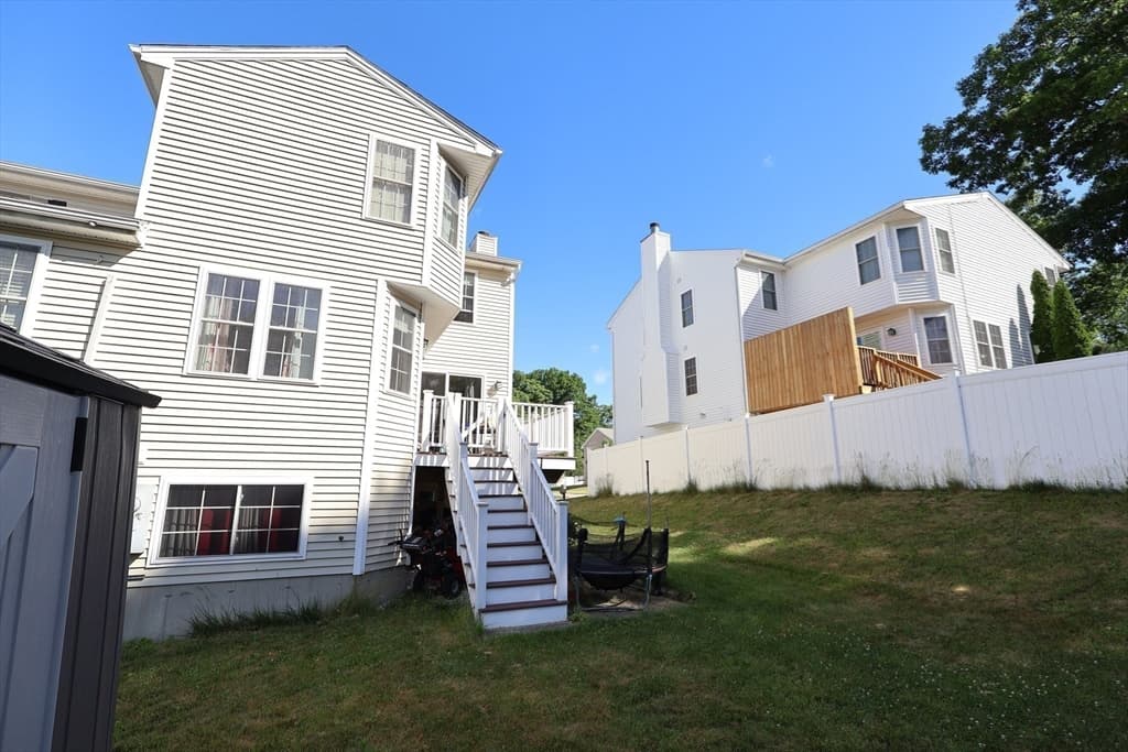 74 Sophia Dr, Worcester MA 01607 photo 14