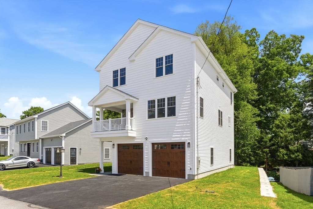 36 Colonial Rd., Webster MA 01570