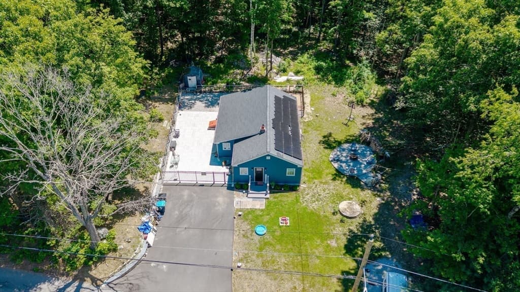 Single Family Residence at 89 Charles St, Leicester MA 01524, Leicester, photo 2 of 33