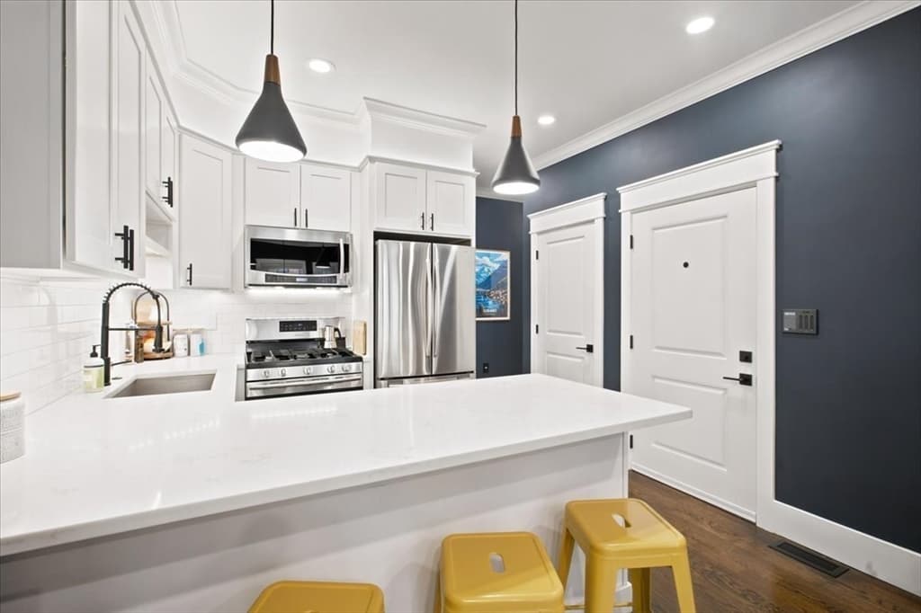 Condominium at 48 Chelsea St # 1, Boston MA 02128, Boston, photo 9 of 28