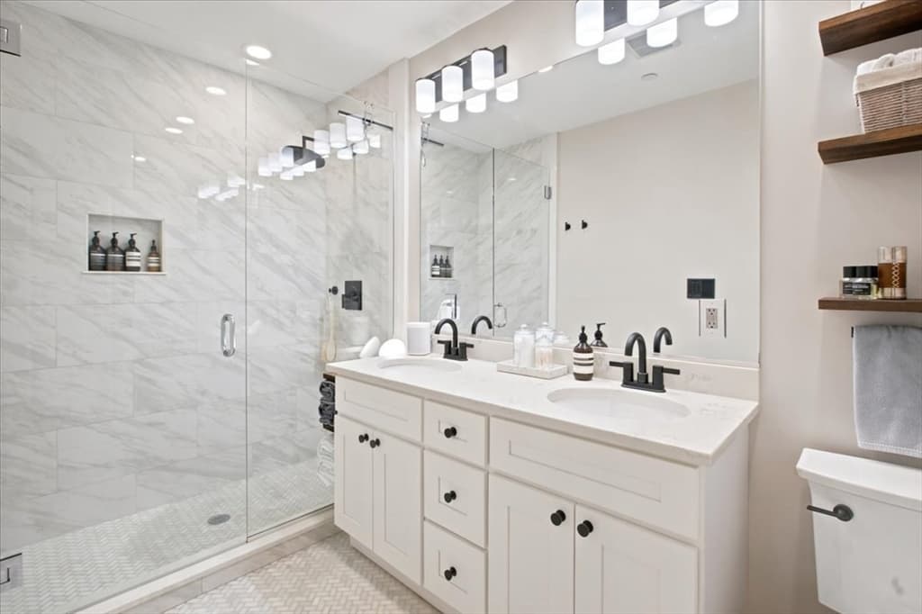 Condominium at 48 Chelsea St # 1, Boston MA 02128, Boston, photo 19 of 28