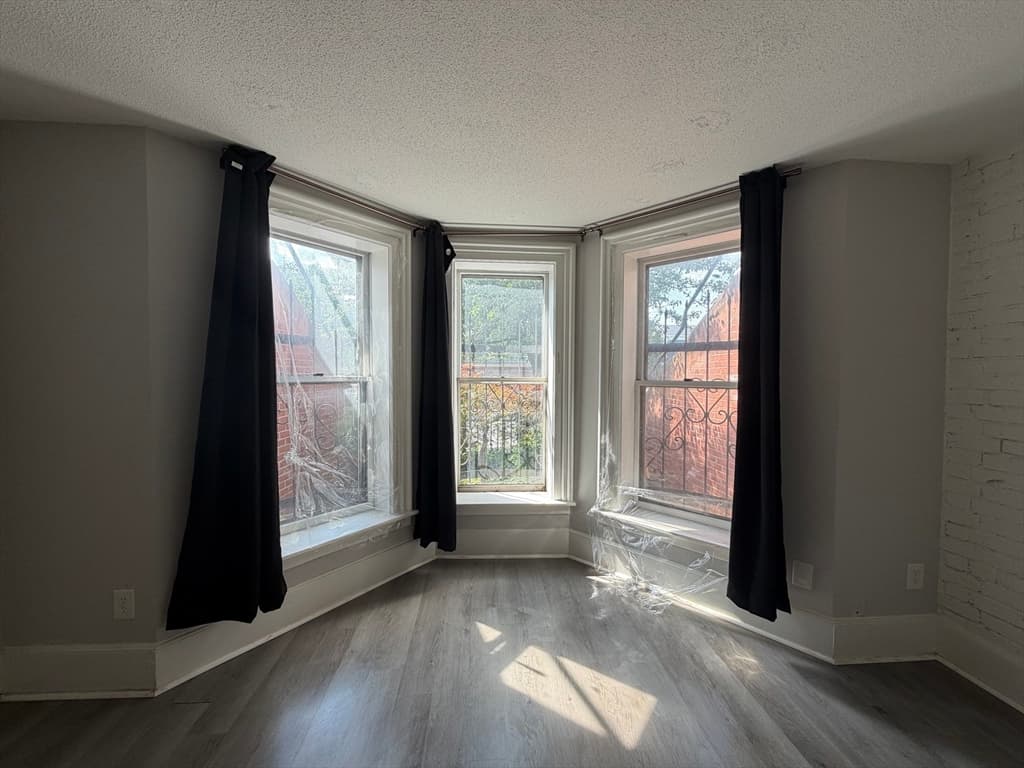 70 Temple St # 1, Springfield MA 01105 photo 10