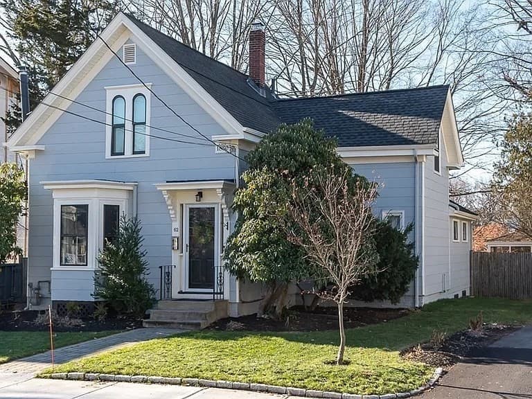 62 Washington Ave, Natick MA 01760