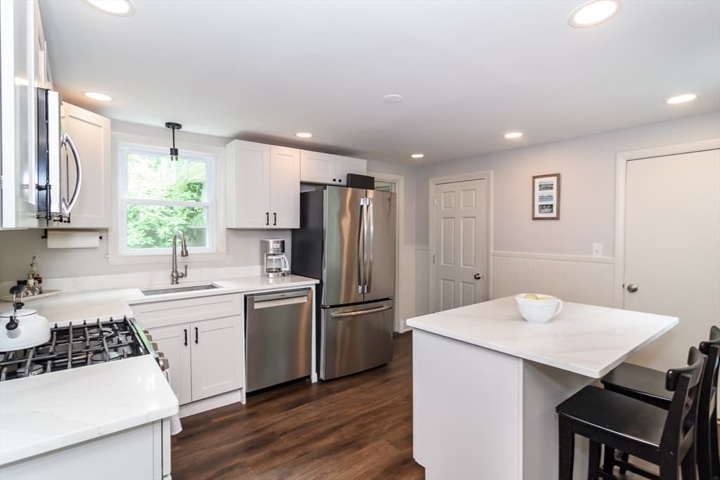 Single Family Residence at 62 Washington Ave, Natick MA 01760, Natick, photo 5 of 23