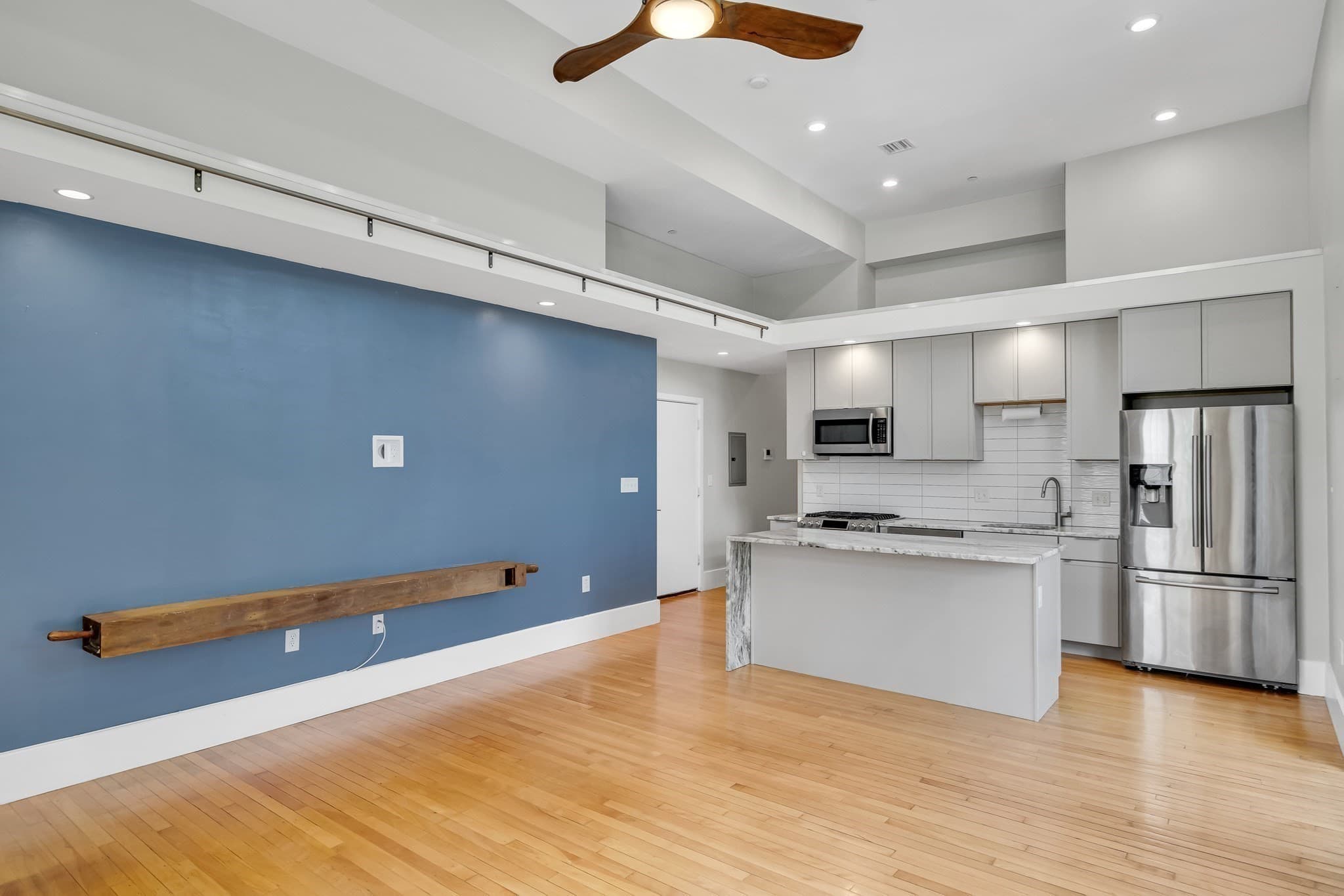 Condominium at 204 Spencer Ave # 6, Chelsea MA 02150, Chelsea, photo 12 of 41