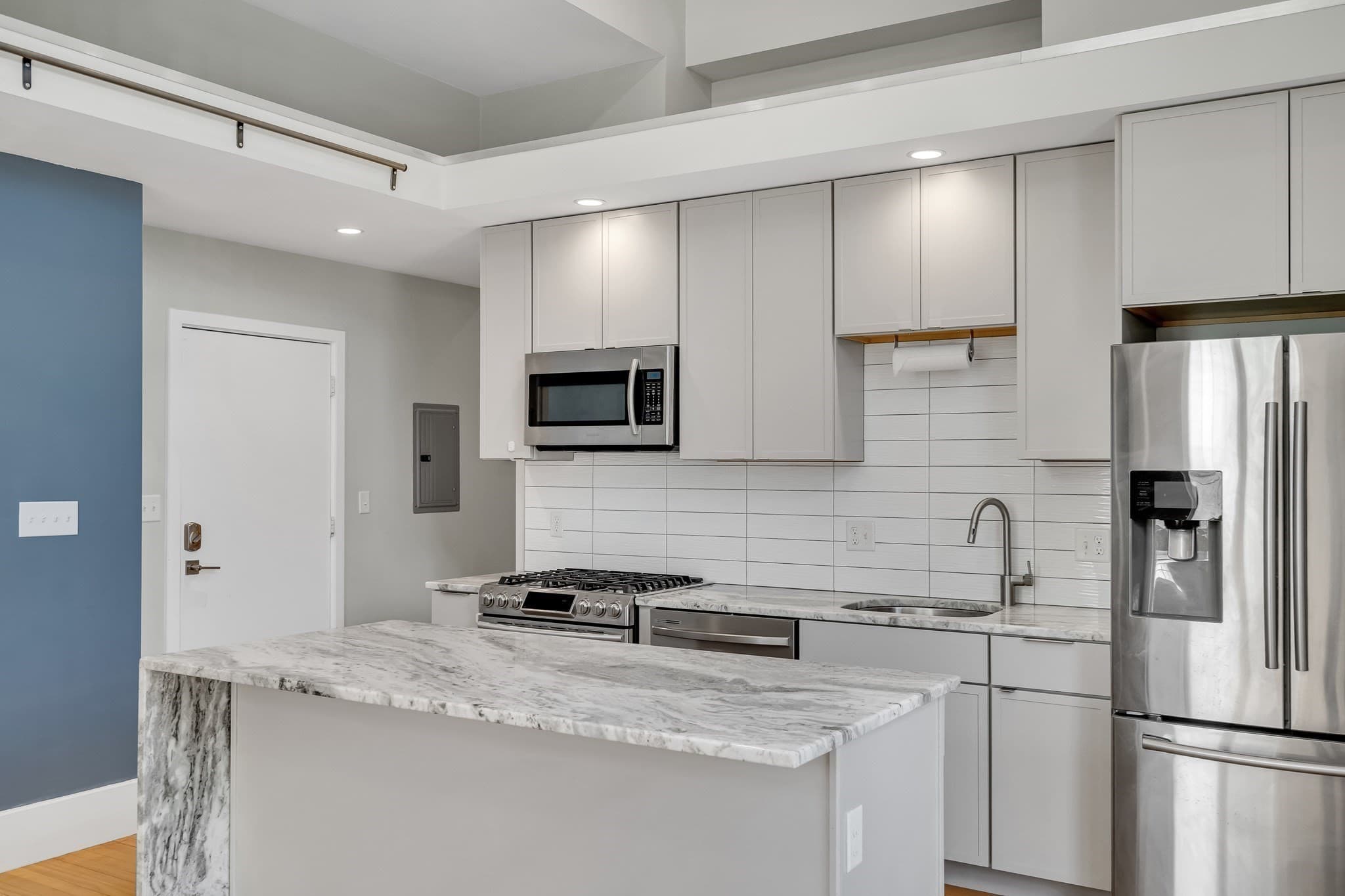 Condominium at 204 Spencer Ave # 6, Chelsea MA 02150, Chelsea, photo 5 of 41