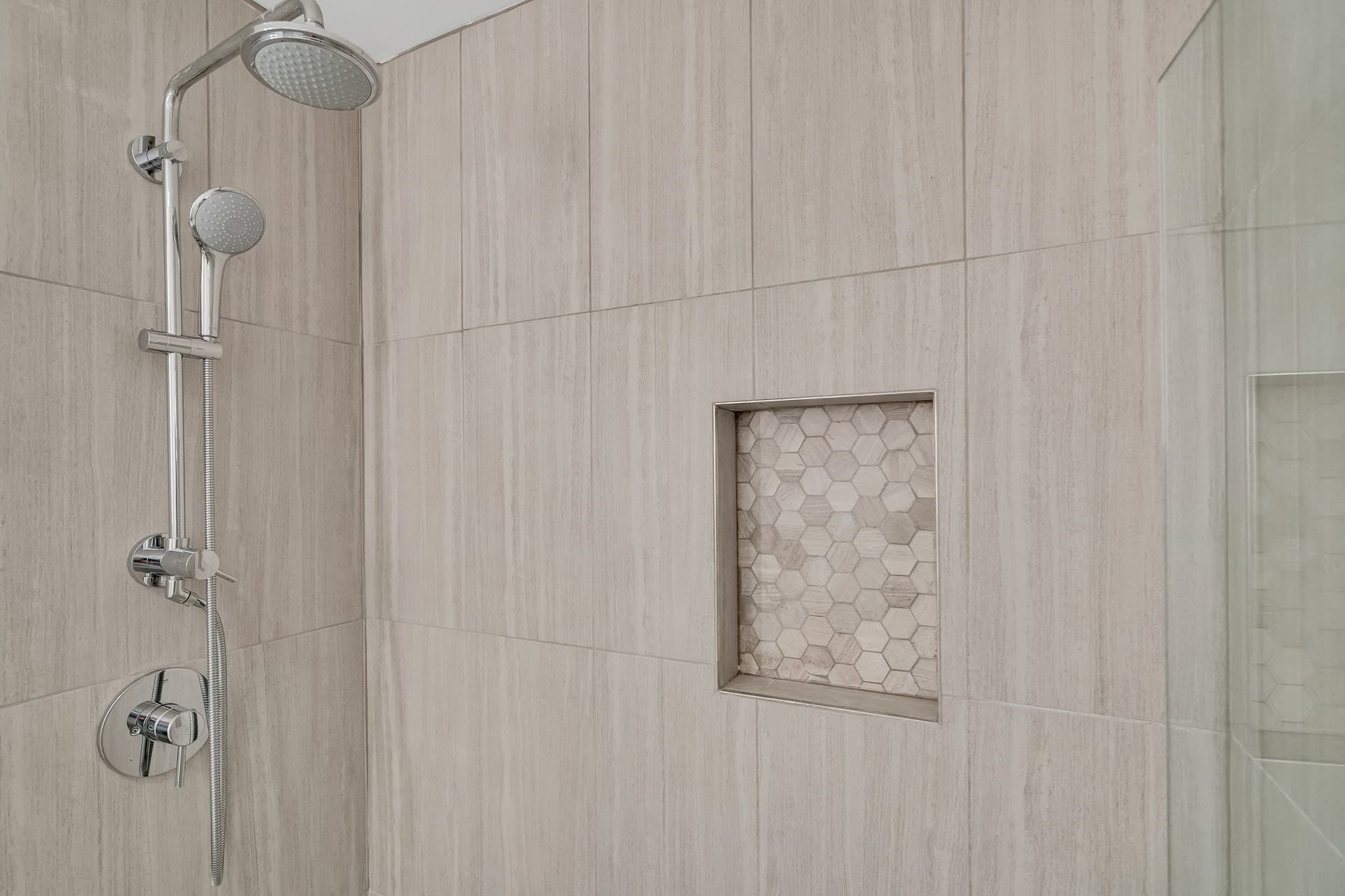 Condominium at 204 Spencer Ave # 6, Chelsea MA 02150, Chelsea, photo 30 of 41