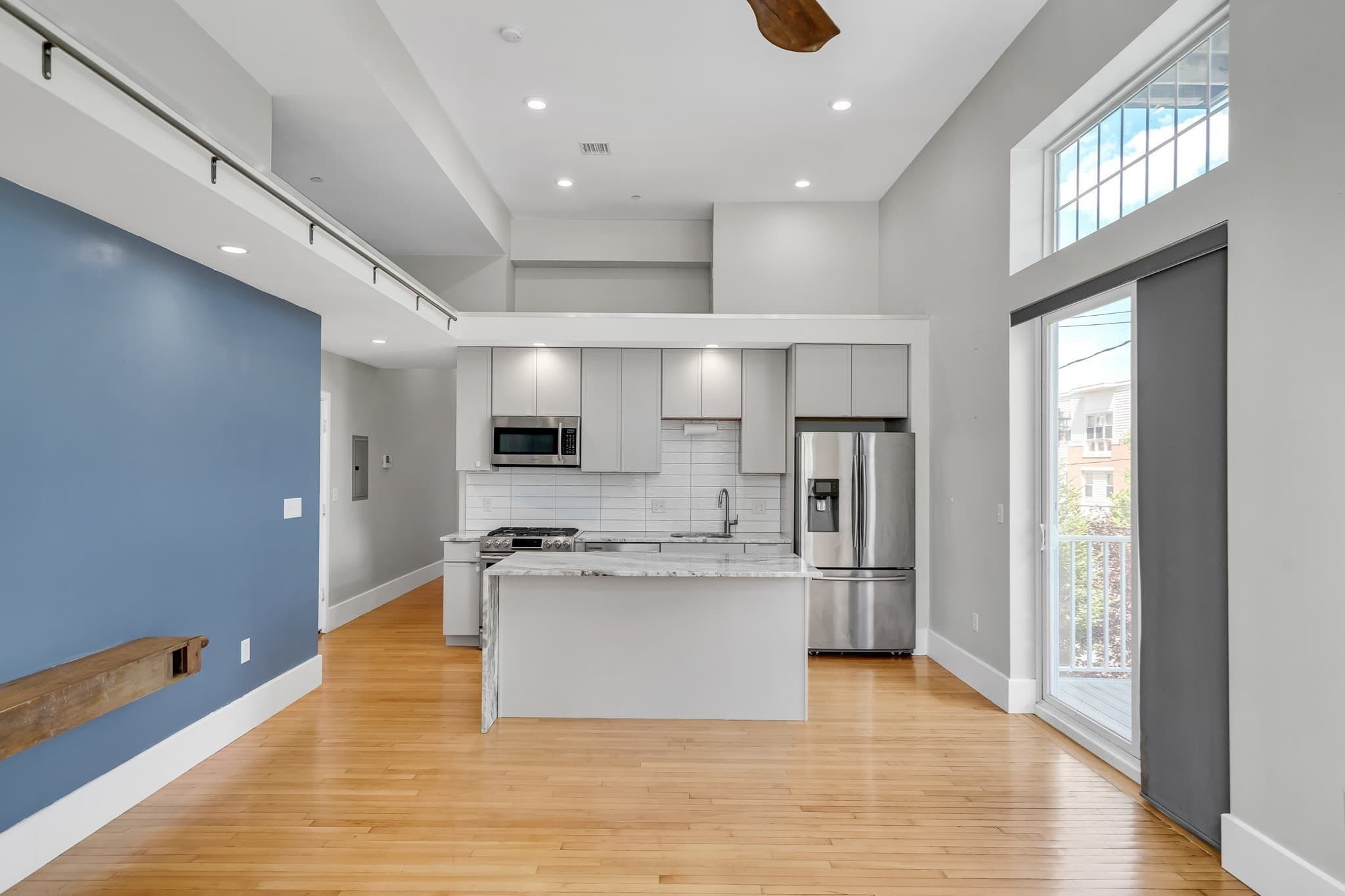 Condominium at 204 Spencer Ave # 6, Chelsea MA 02150, Chelsea, photo 4 of 41