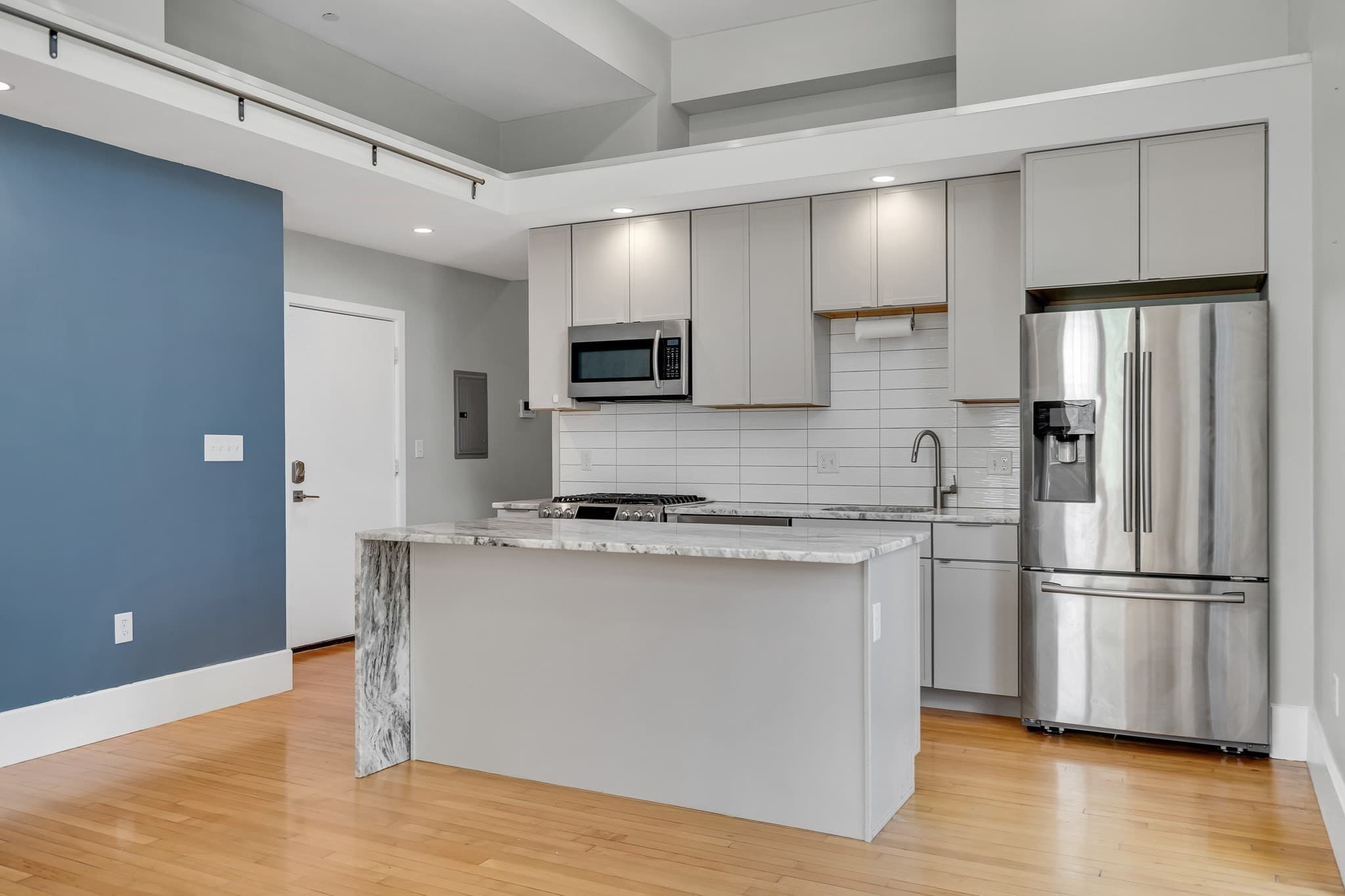 Condominium at 204 Spencer Ave # 6, Chelsea MA 02150, Chelsea, photo 8 of 41