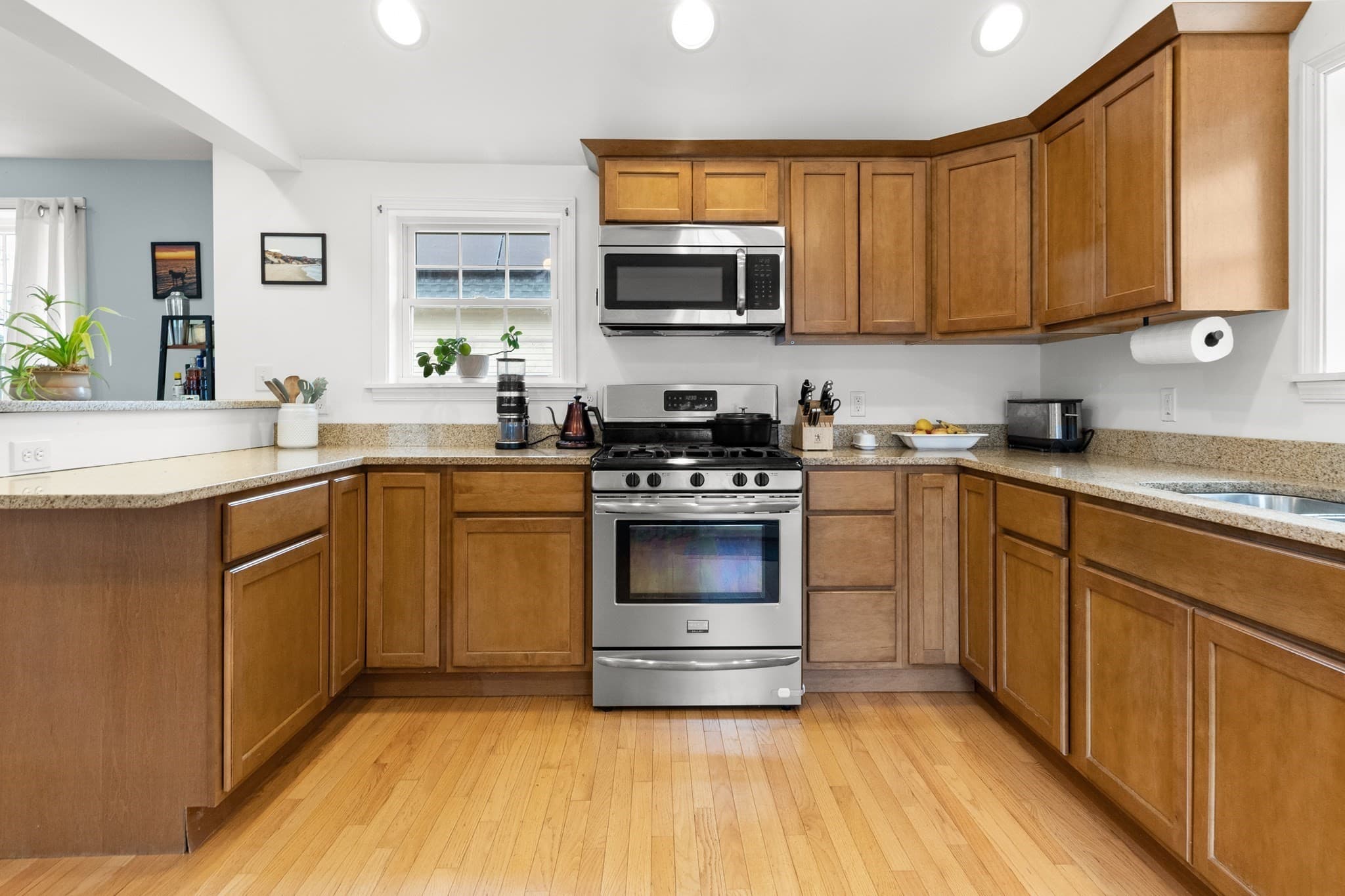 Single Family Residence at 229 Highland St, Hamilton MA 01982, Hamilton, photo 3 of 39