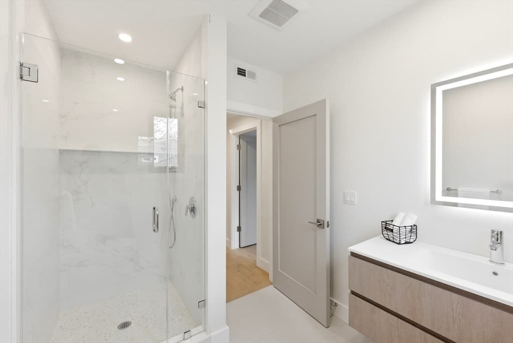 Condominium at 209 Tudor Street # 2, Boston MA 02127, photo 18 of 34