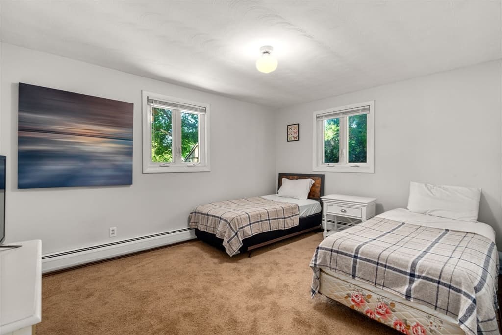 Single Family Residence at 11 Ruth Dr, Framingham MA 01701, Framingham, photo 20 of 37