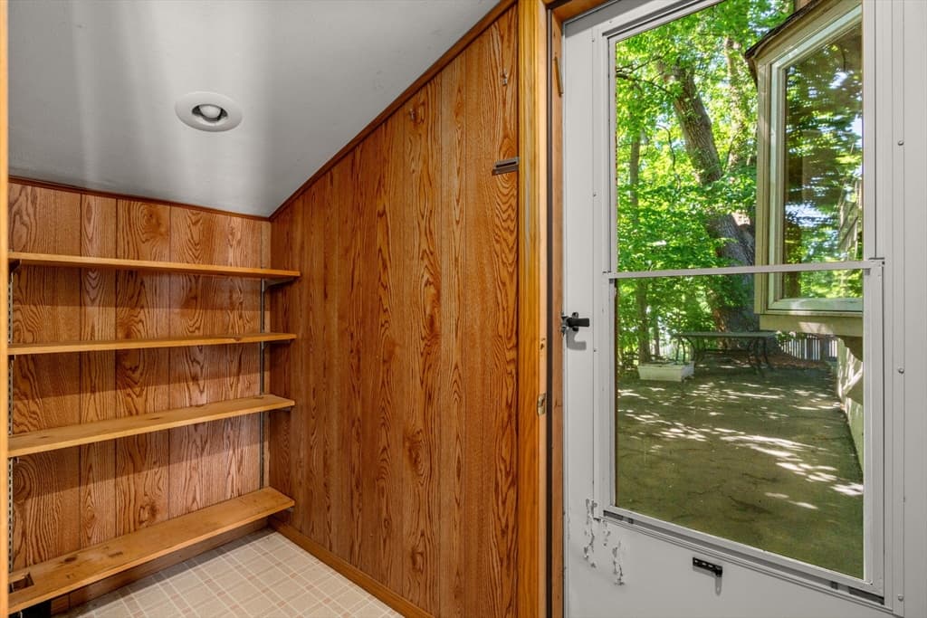 Single Family Residence at 11 Ruth Dr, Framingham MA 01701, Framingham, photo 14 of 37