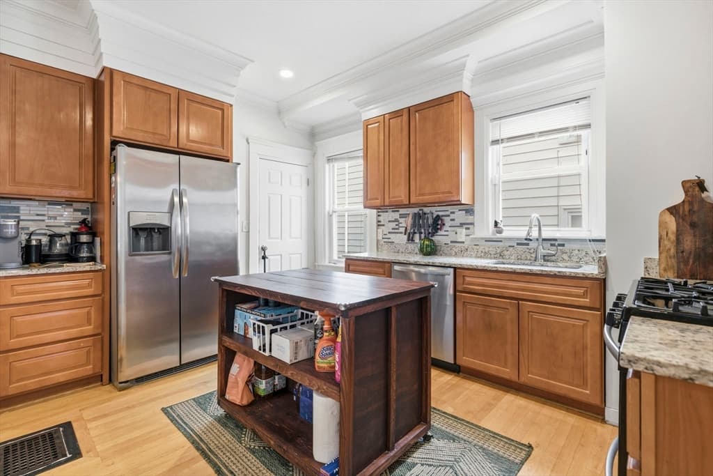 Single Family Residence at 9 Westmore Rd, Boston MA 02126, Boston, photo 9 of 33