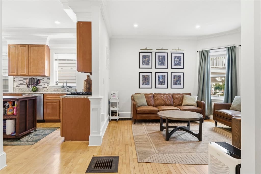 Single Family Residence at 9 Westmore Rd, Boston MA 02126, Boston, photo 4 of 33