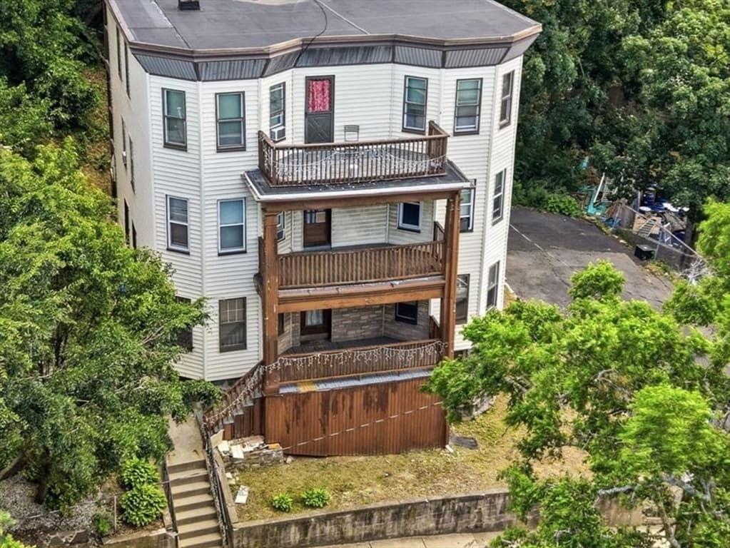 5 Rowell St, Boston MA 02125