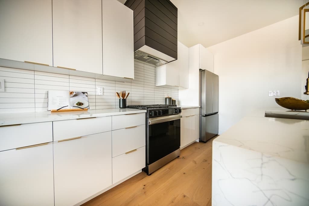 Condominium at 66 Mcgrath # 507, Quincy MA 02169, photo 5 of 30