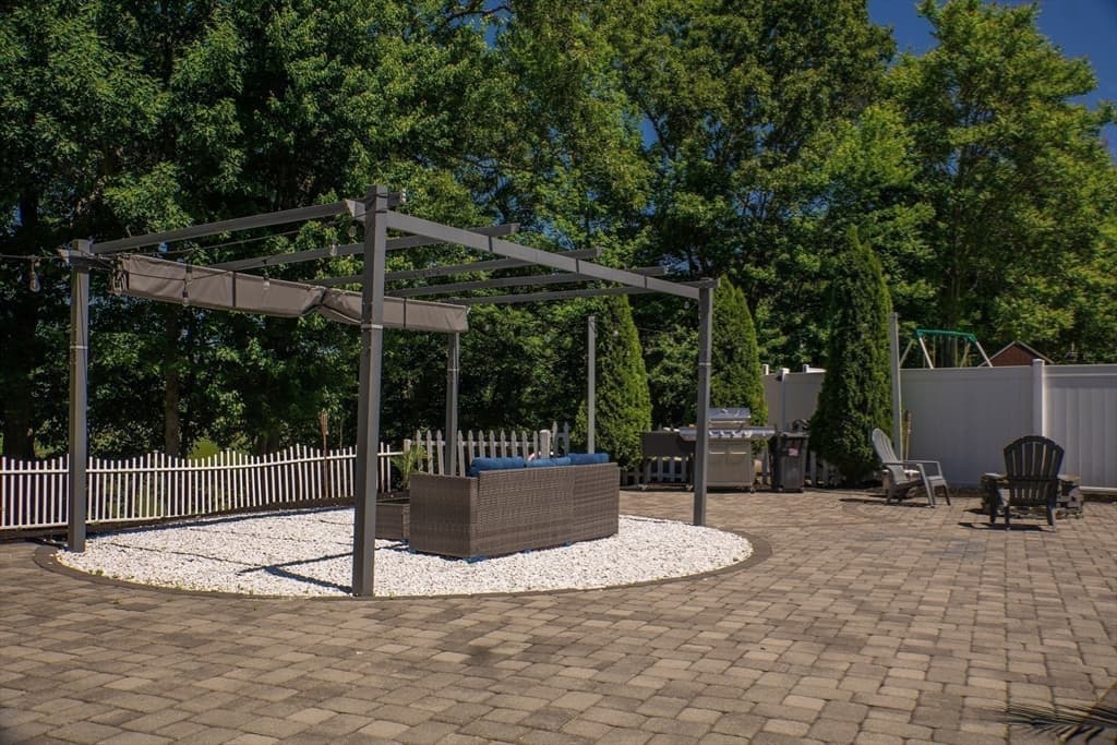 Single Family Residence at 57 Shirley Rd, Shrewsbury MA 01545, photo 9 of 40