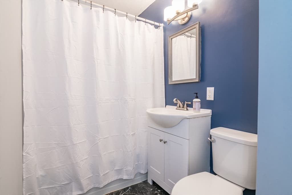 248 Laconia Street, Springfield MA 01129 photo 6