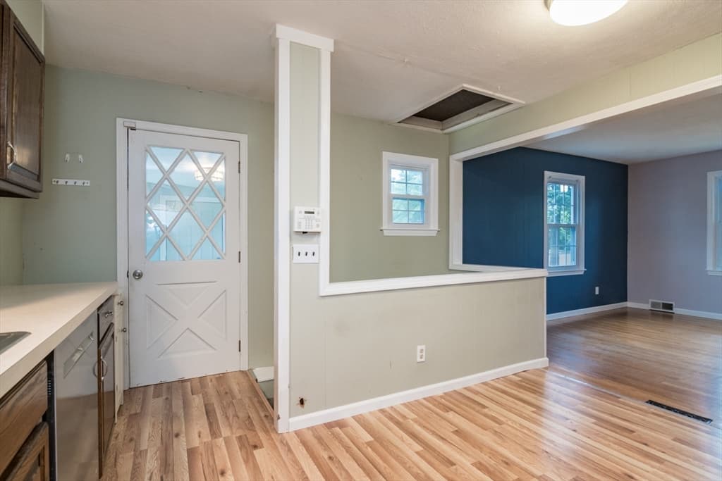 248 Laconia Street, Springfield MA 01129 photo 10