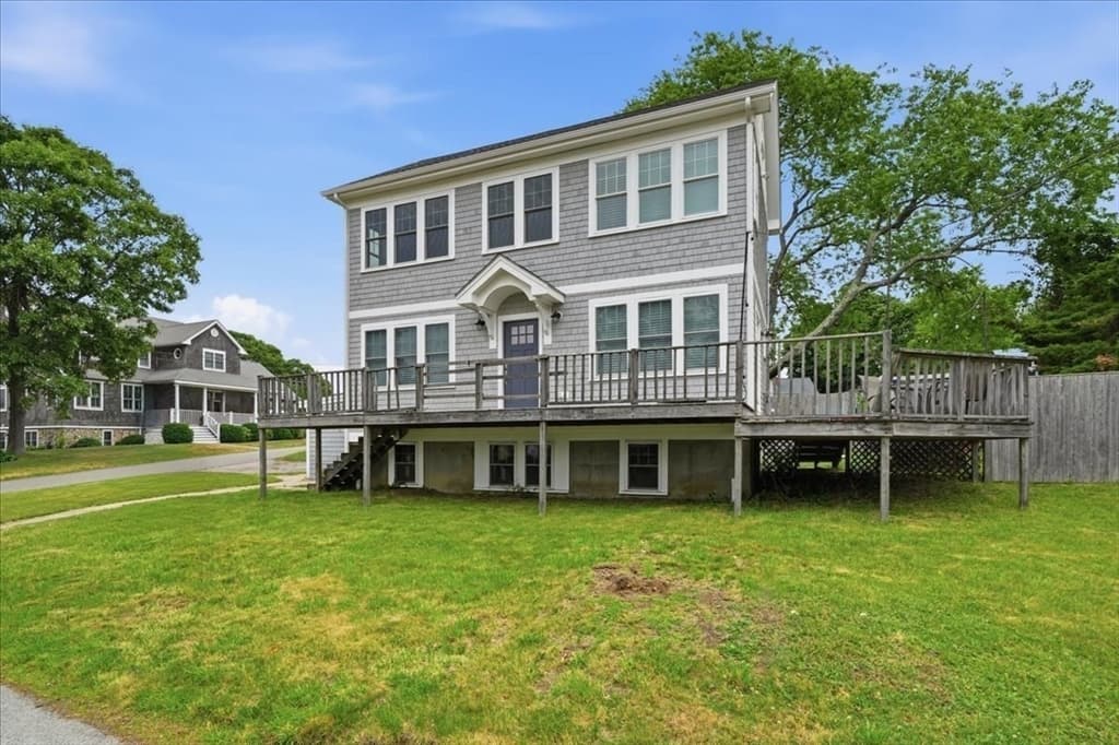 Single Family Residence at 170 Meadowview Street, Marshfield MA 02050, Marshfield, photo 9 of 42