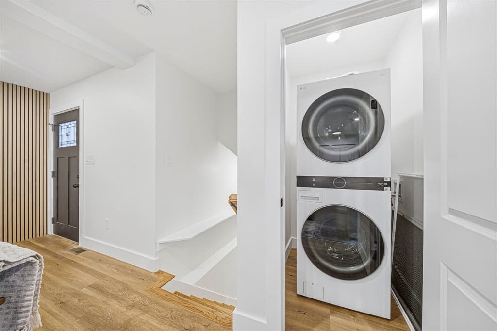 52-54 Rangeley Rd, Newton MA 02465 photo 7