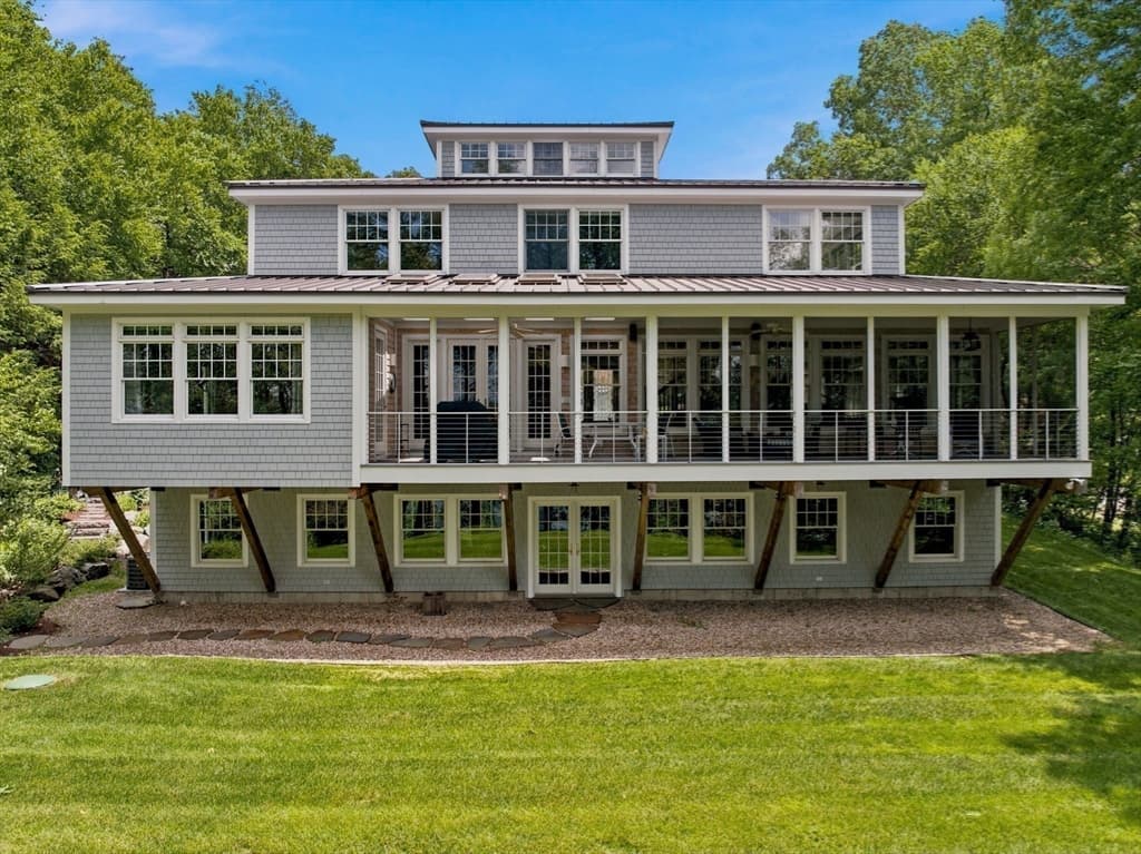 70 Warren Ave, Harvard MA 01451