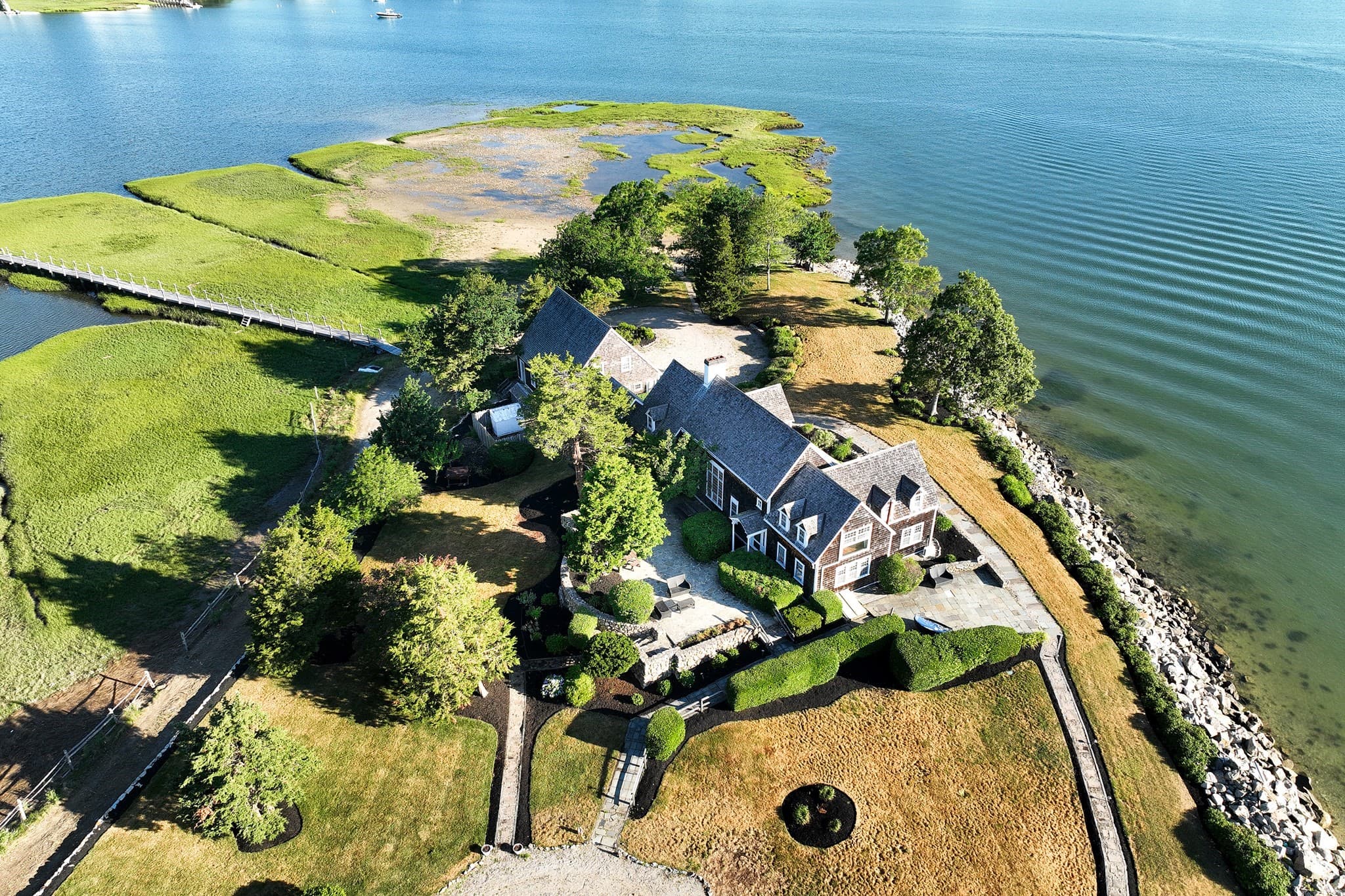 Single Family Residence at 160 Marshall Street, Duxbury MA 02332, photo 3 of 42