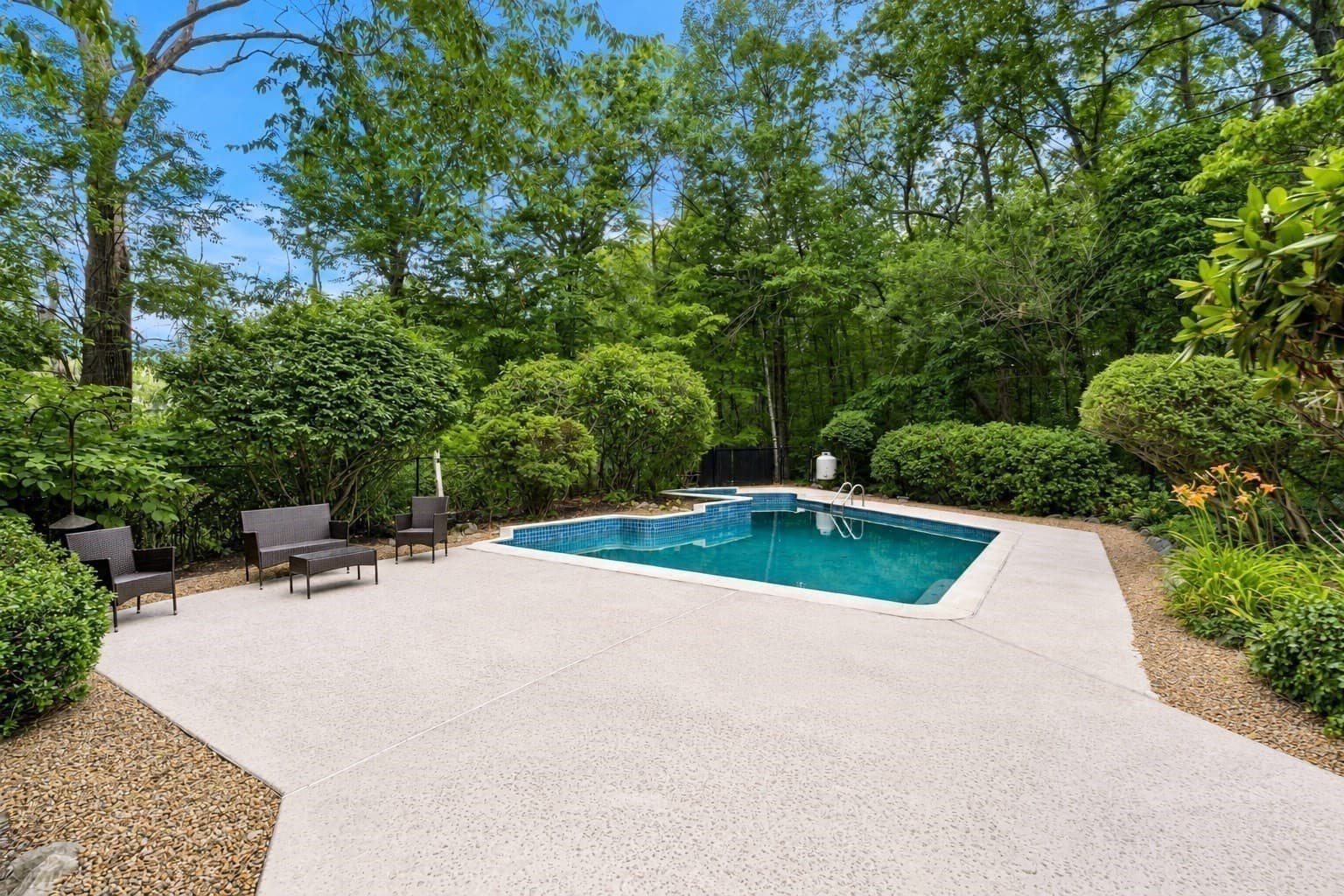 Single Family Residence at 185 Ash, West Newbury MA 01985, West Newbury, photo 5 of 37