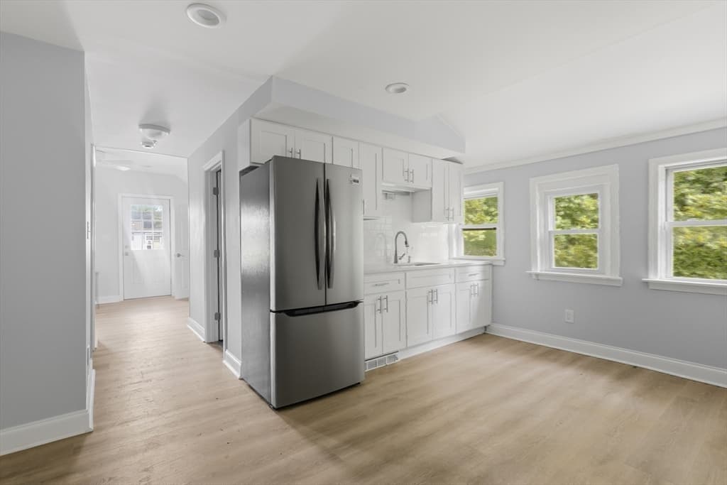 1524 Main St, Worcester MA 01603 photo 23