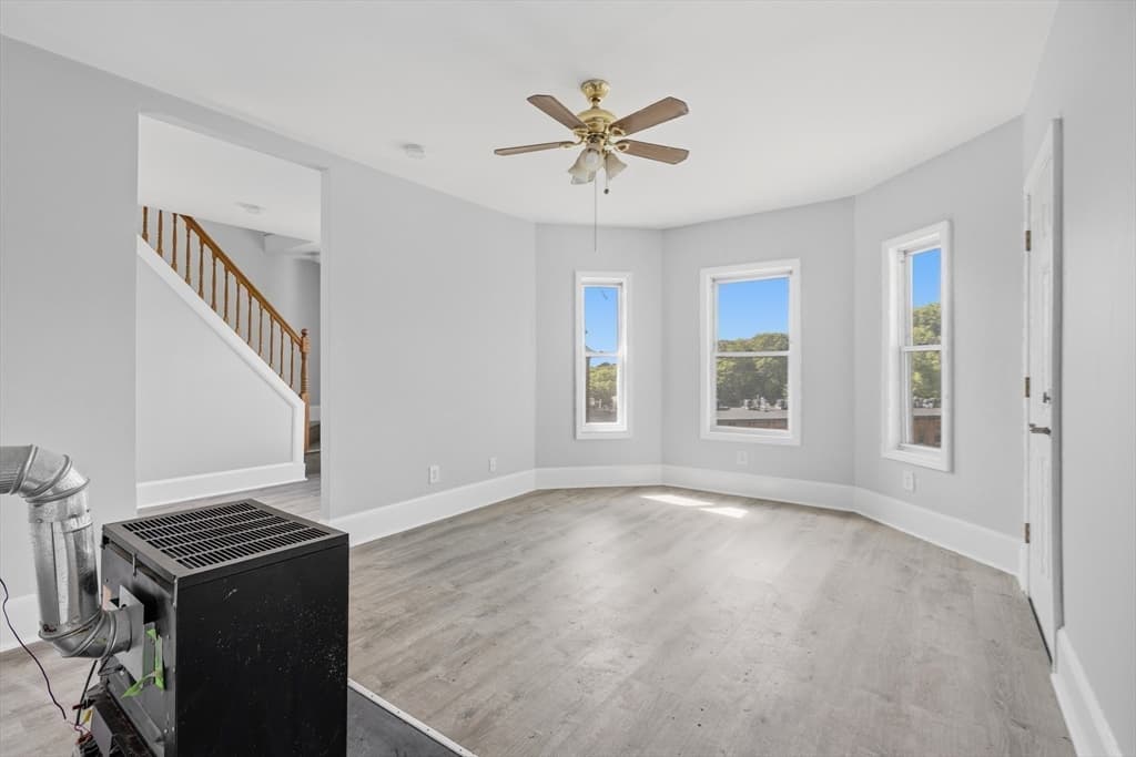 1524 Main St, Worcester MA 01603 photo 12