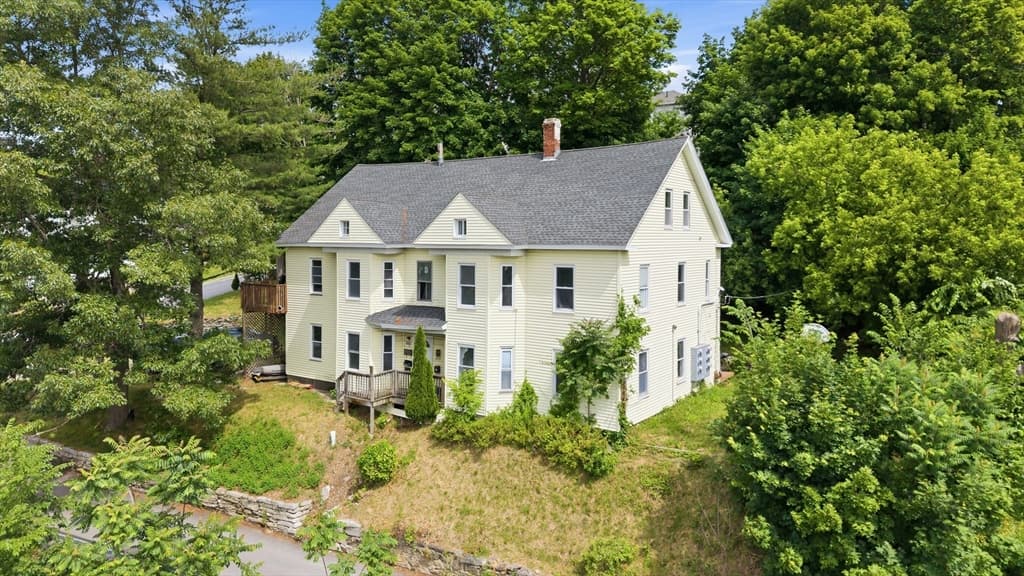 1524 Main St, Worcester MA 01603