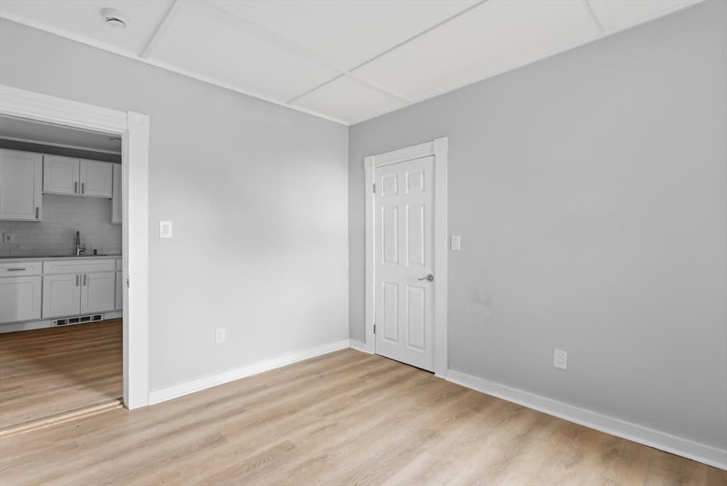 1524 Main St, Worcester MA 01603 photo 8