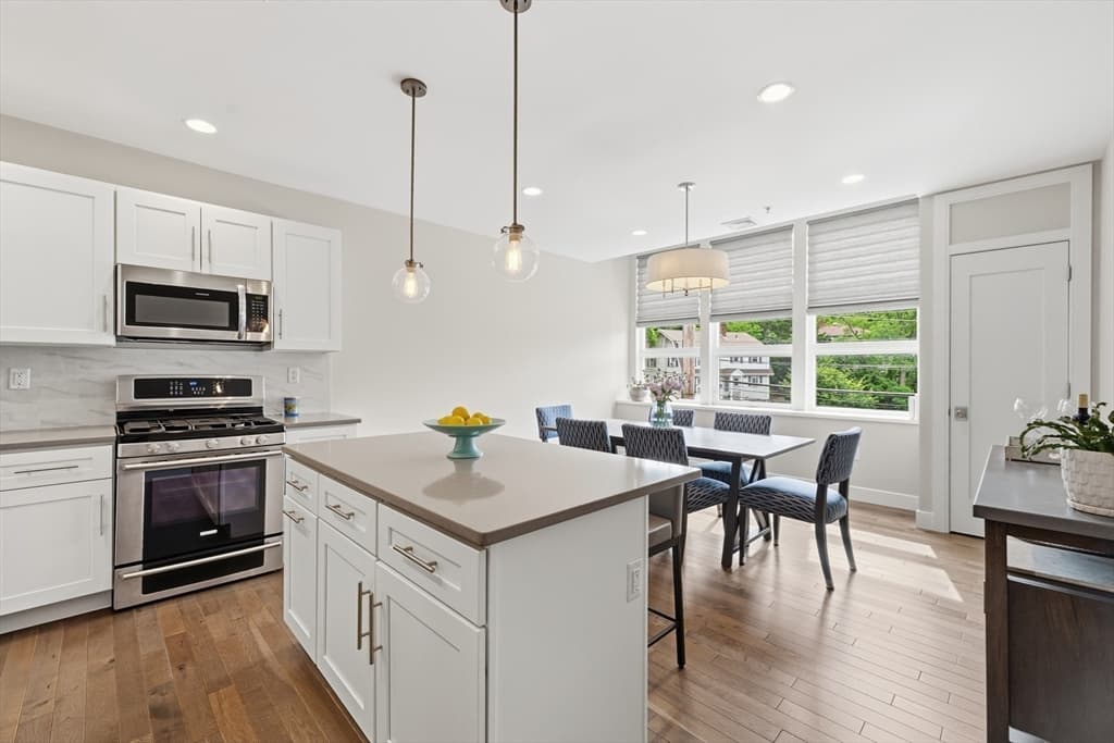 1 Saint Clare Rd # 16, Medford MA 02155 photo 2