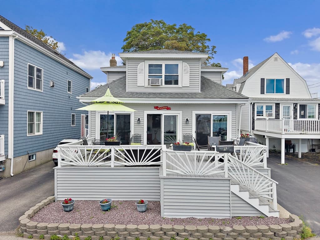 5 Caldwell St, Weymouth MA 02191