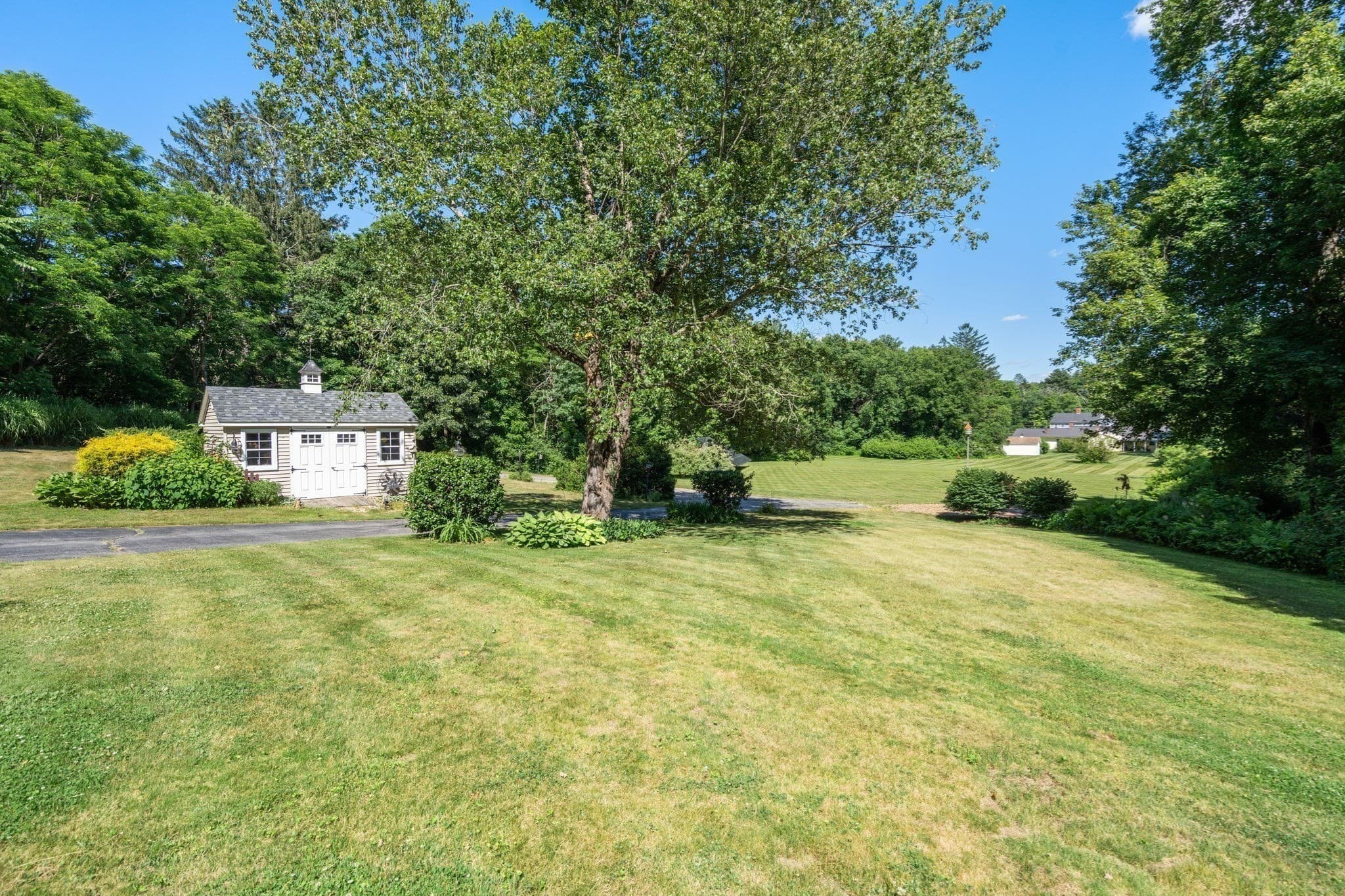 Single Family Residence at 12 Hillside Dr, Brimfield MA 01010, Brimfield, photo 35 of 41