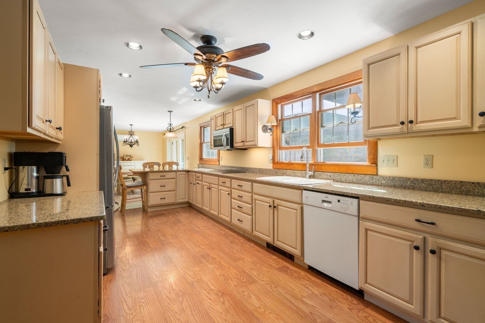 Single Family Residence at 12 Hillside Dr, Brimfield MA 01010, Brimfield, photo 4 of 41