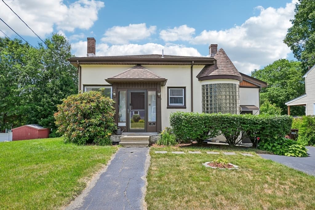 59 Taylor Ave, Dedham MA 02026