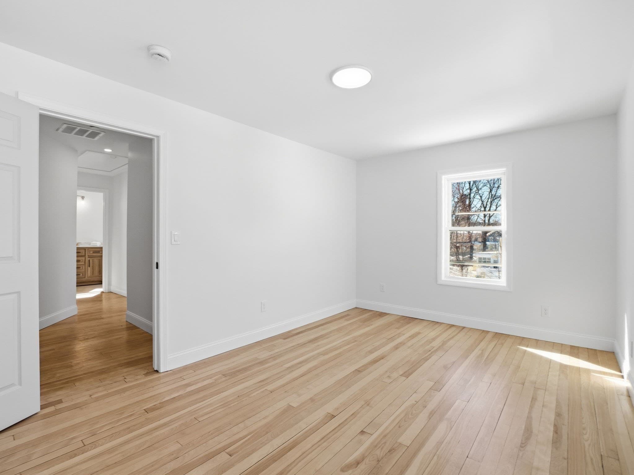 Single Family Residence at 47 Hale St, Leominster MA 01453, photo 28 of 34