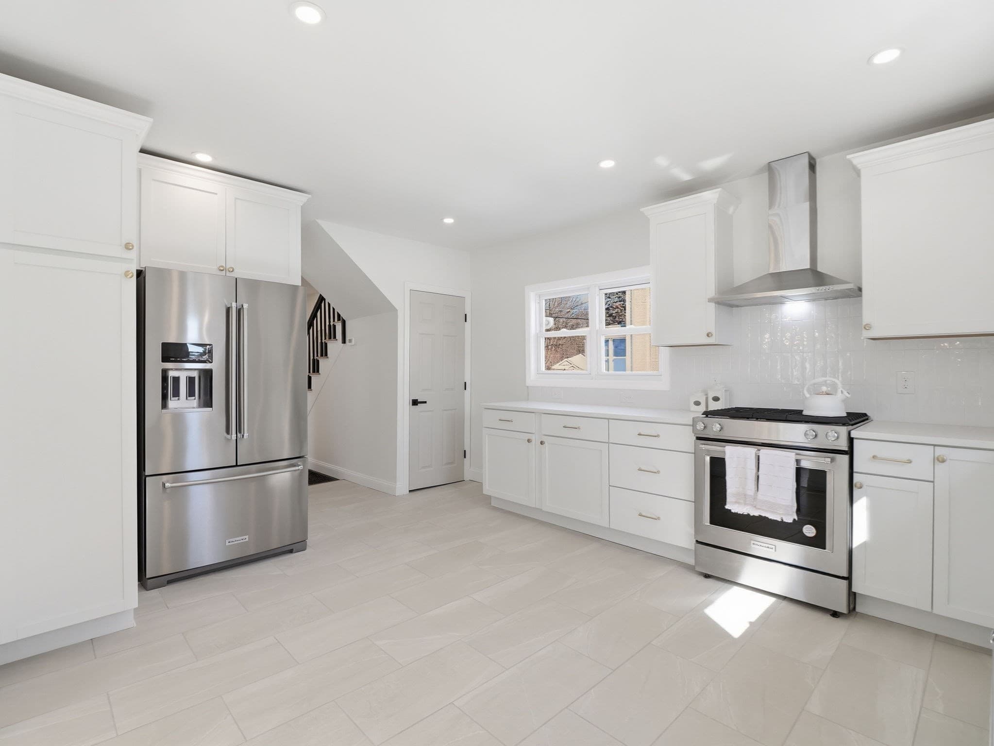 Single Family Residence at 47 Hale St, Leominster MA 01453, photo 14 of 34